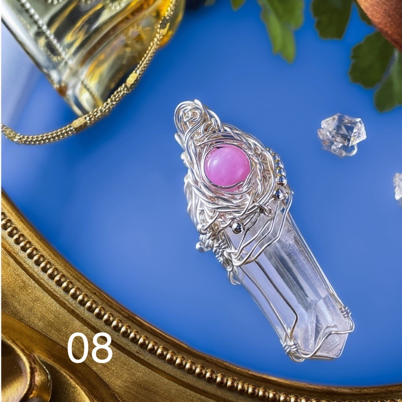 White Crystal Pendant with Pure Energy2