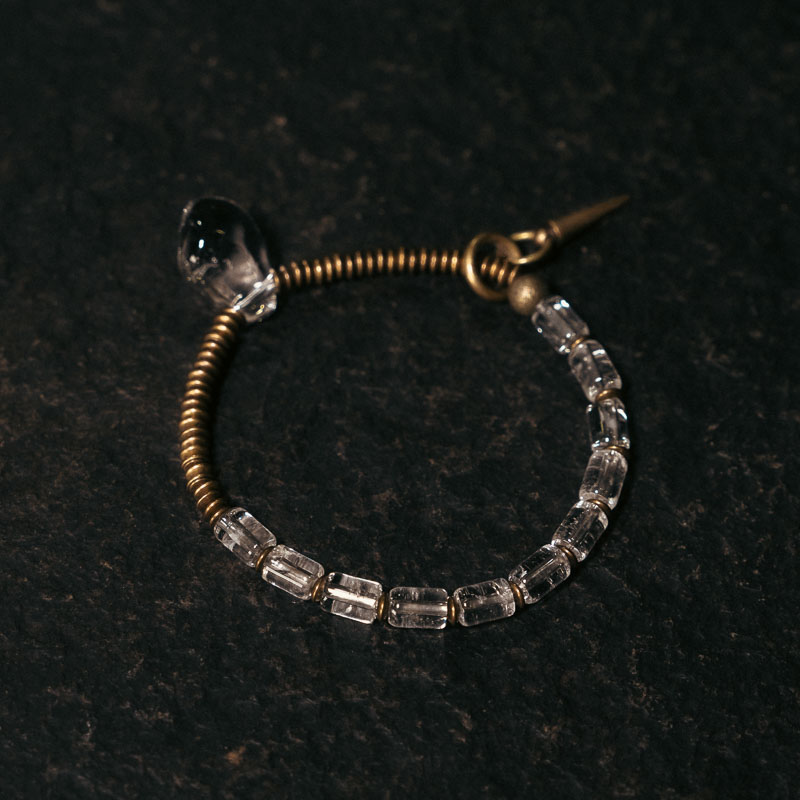Barrel-Shaped White Quartz & Brass Bracelet