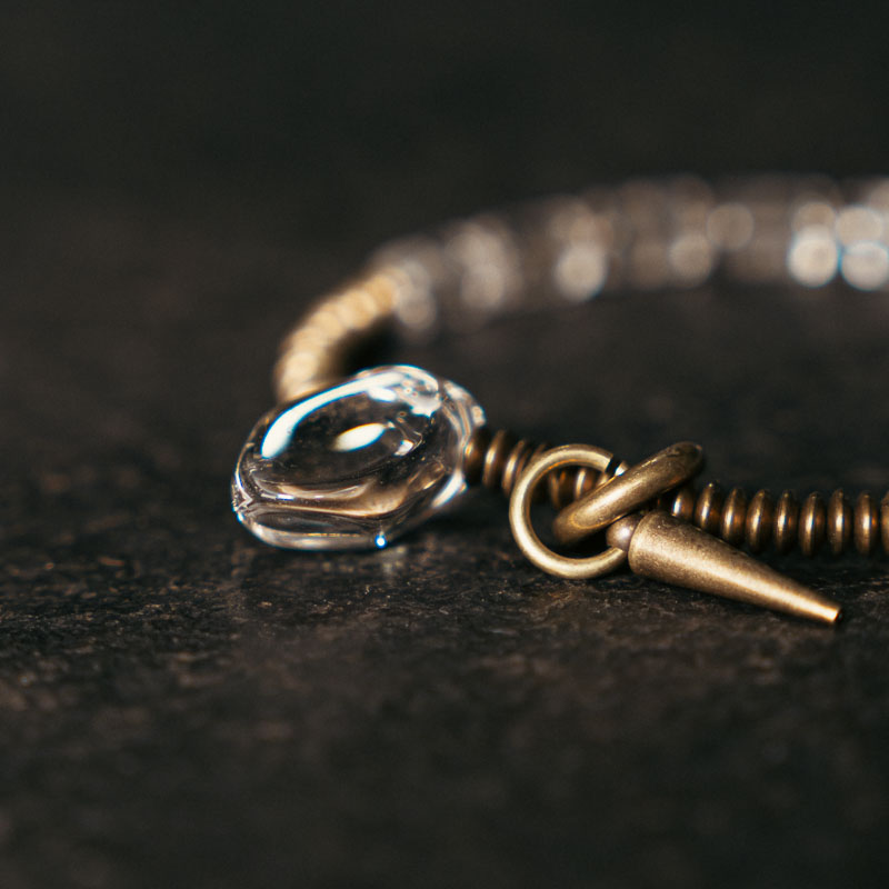 Barrel-Shaped White Quartz & Brass Bracelet