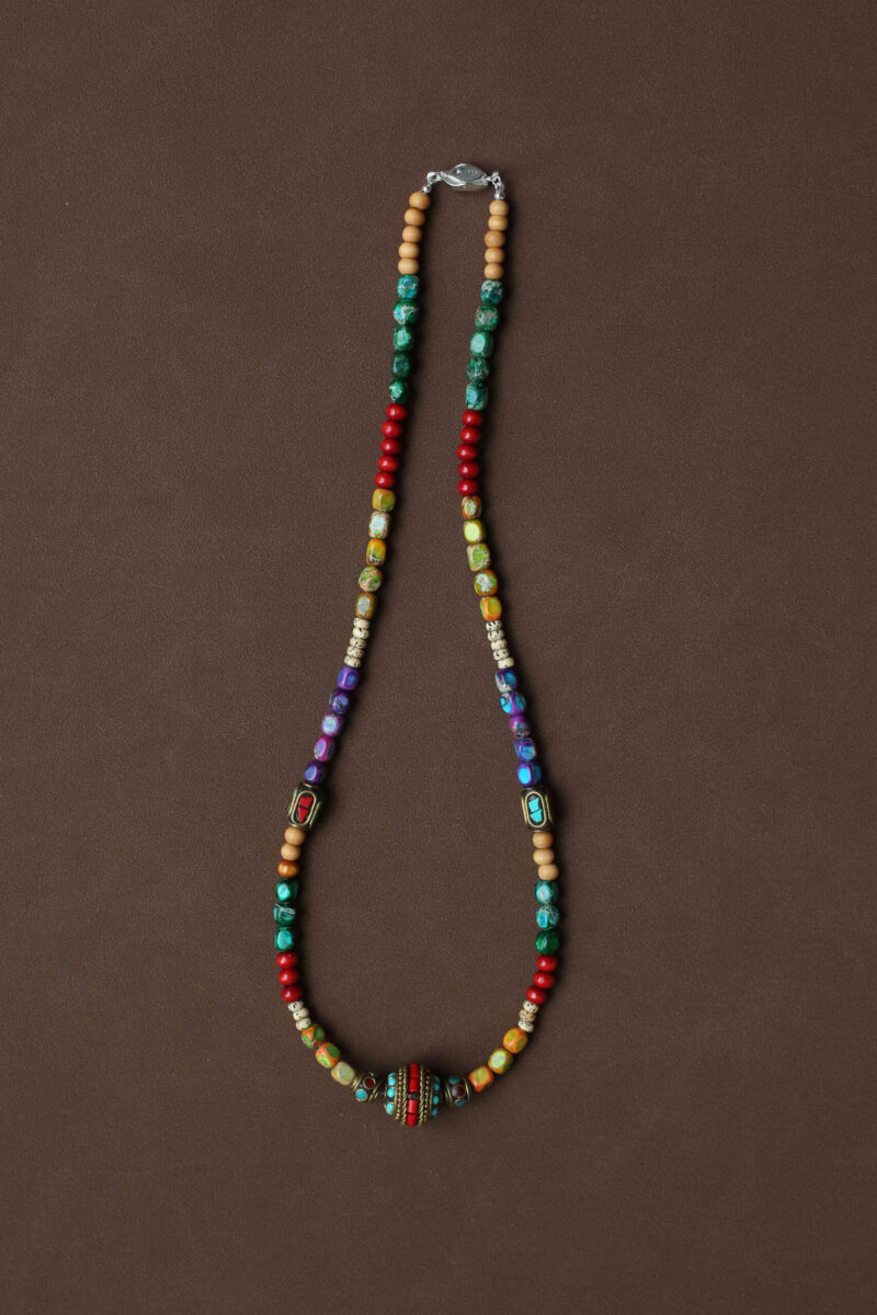 Necklace made of colorful ore and bodhi beads