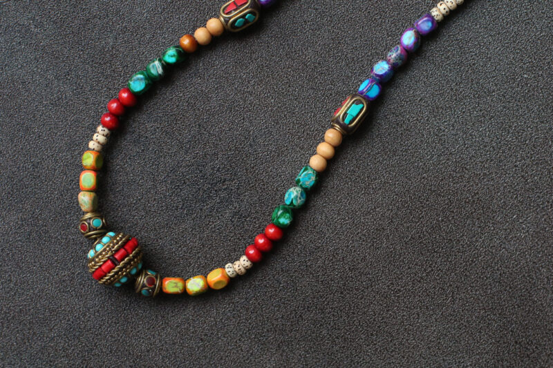 Necklace made of colorful ore and bodhi beads